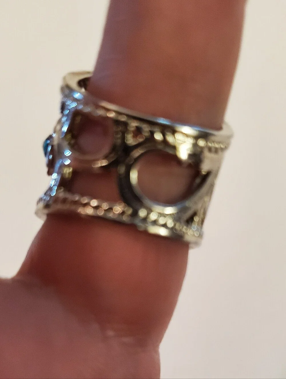 Faux Silver Floral Statement Ring with Teal Blue Crystals‎ Size 7 NWOT